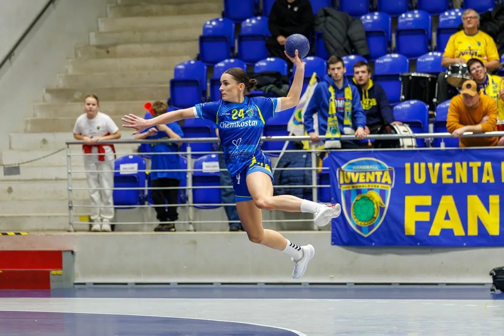 NADSTAVBA ŽIEN: OBHAJCA TITULU NA DOMÁCEJ PALUBOVKE V MICHALOVCIACH NEZAVÁHAL, DAC S DRUHOU PREHROU