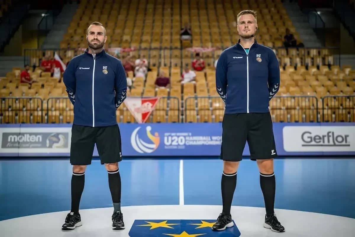 Budzák - Záhradník rozhodcami IHF