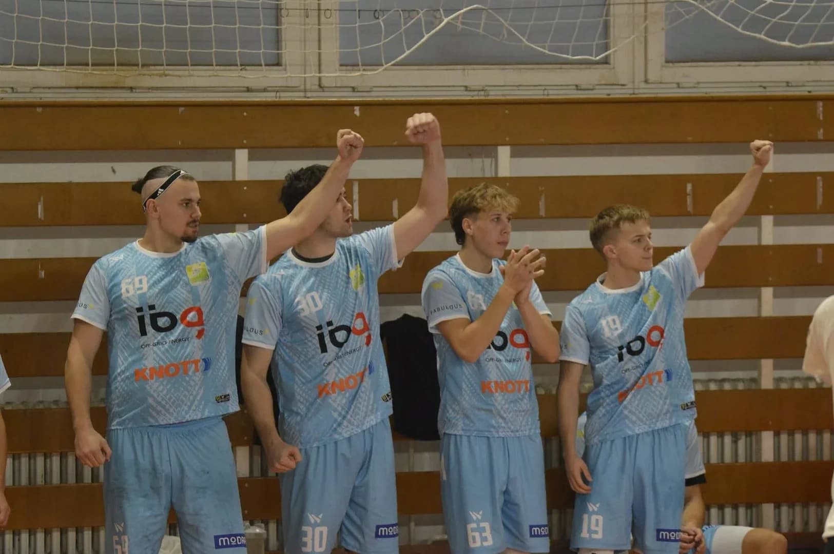 HANDBALL EXTRALIGA: PREKVAPÍ V PREDOHRÁVKE 7. KOLA MODRA FAVORITA?