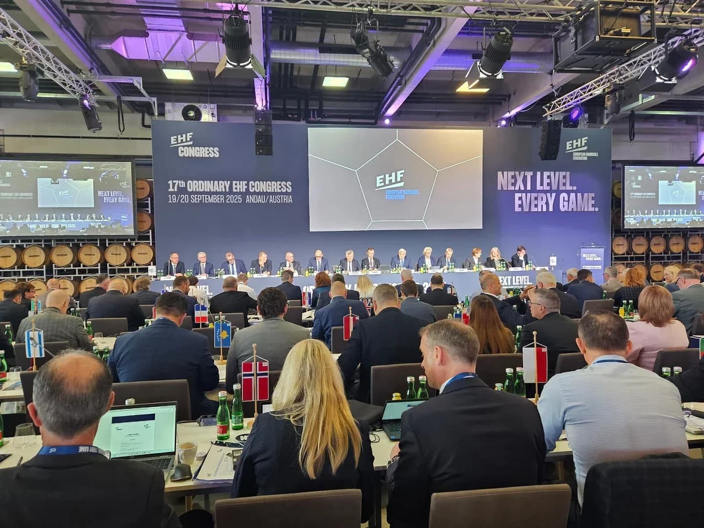 MICHAEL WIEDERER ZOSTÁVA PREZIDENTOM EHF, NA KONGRESE USPELI S NOMINÁCIOU AJ ZUZANA FÜLEOVÁ S IVANOM SABOVIKOM 