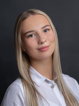 Kyra KESZEGH