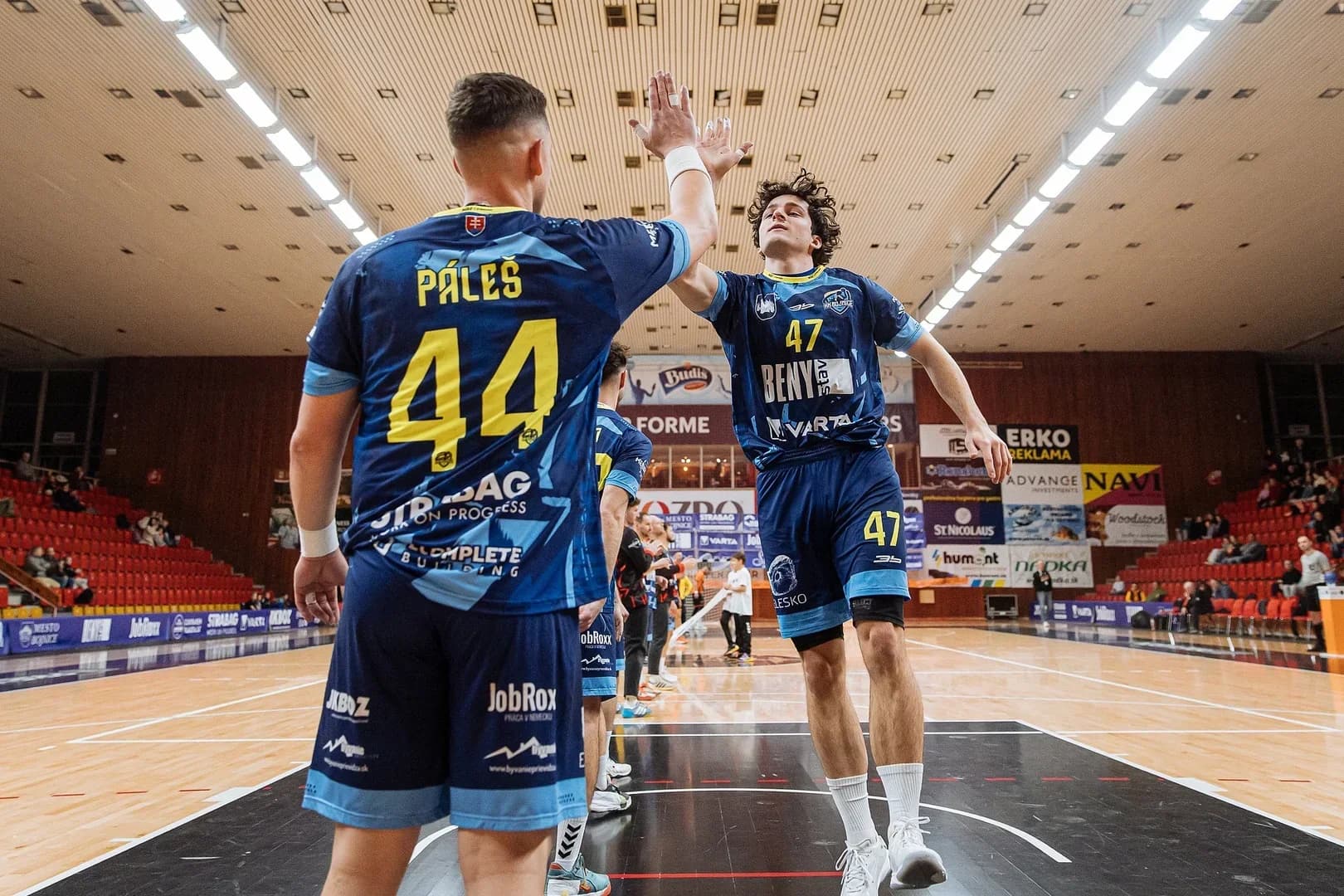 V PIATOK A V SOBOTU 15. KOLO NIKÉ HANDBALL EXTRALIGY, V NEDEĽU SÚBOJE O FINÁLOVÉ MIESTENKY V SLOVENSKOM POHÁRI ŽIEN 