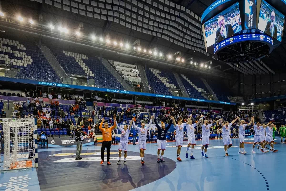 EHF EURO 2022: Veľká radosť z víťazstva nad Litvou, Slovákov však nepotešili Nóri zaváhaním s Rusmi