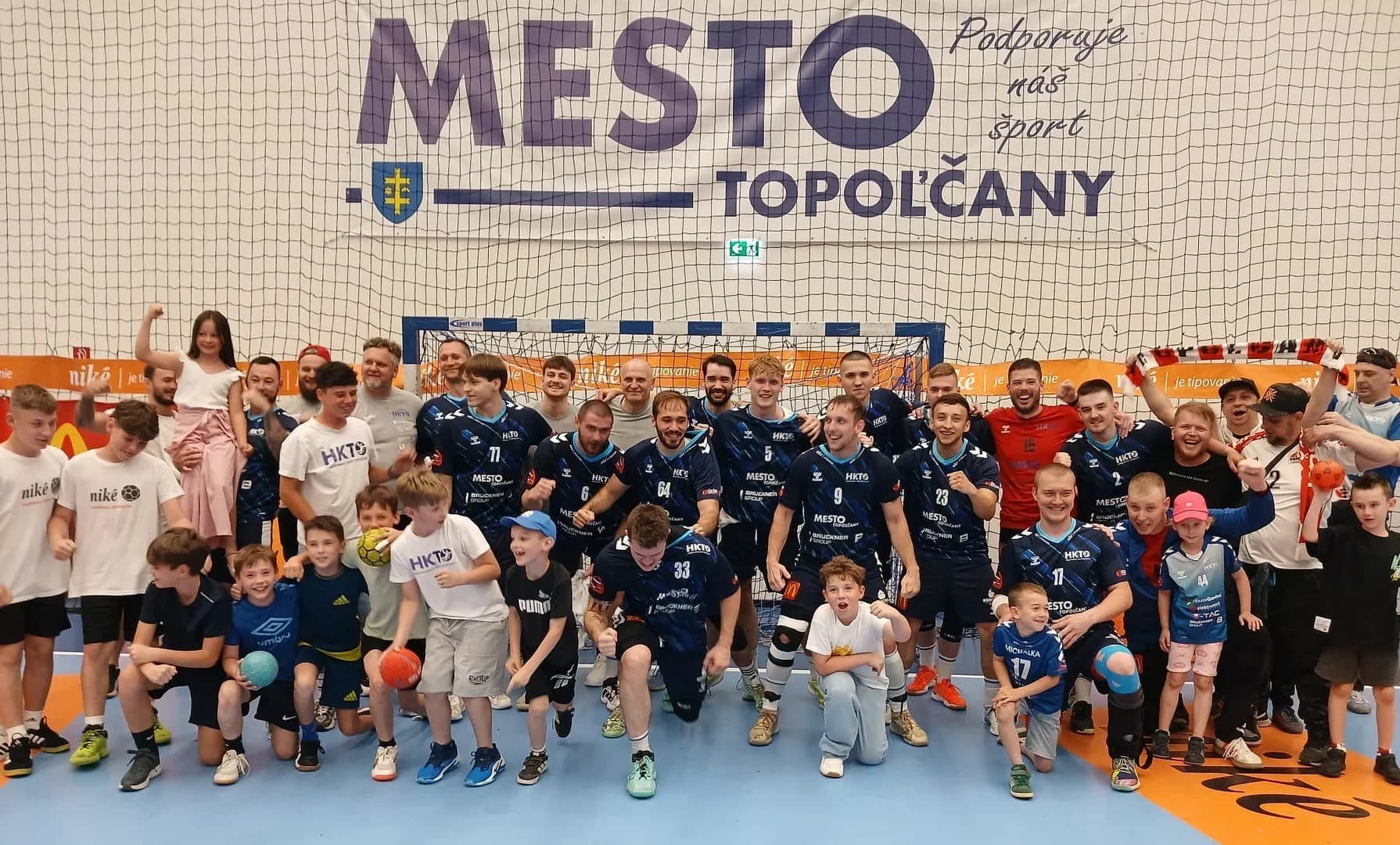 BARÁŽ NHE: TOPOĽČANY SI V DOMÁCEJ ODVETE VYBOJOVALI EXTRALIGOVÚ MIESTENKU PO VÍŤAZSTVE 23:15