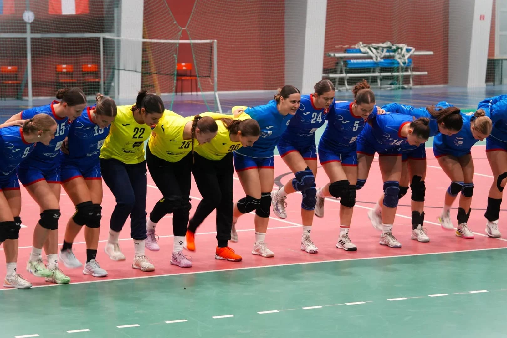 REPRE KADETKY: DVE SUVERÉNNE VÍŤAZSTVÁ NAD RAKÚŠANKAMI NA ZAČIATKU PRÍPRAVY NA MAJSTROVSTVÁ SVETA 2026