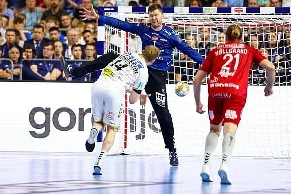 LM mužov: Barcelona deklasovala Kiel, vo finále proti Aalborgu, ktorý vyradil obhajcu