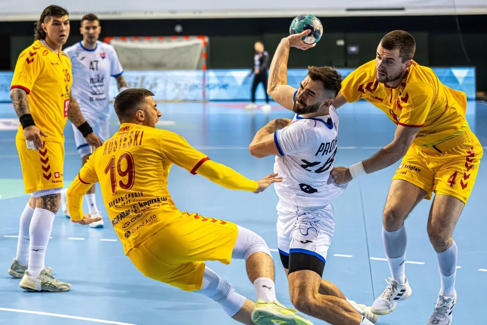 REPRE MUŽI: JE KONIEC. SLOVÁCI NEUSPELI ANI V ODVETE V SKOPJE A NA BUDÚCOROČNÉ MAJSTROVSTVÁ SVETA NEPOSTÚPILI