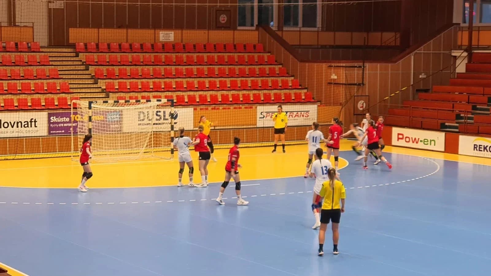 Repre kadetky: Maďarské favoritky nešetrili  Slovenky v úvode ME "17"
