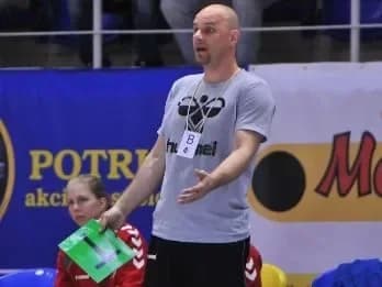 AHT HC Tatran Stupava už s trénerom Olšavským i Holešovou a Walterovou v kádri