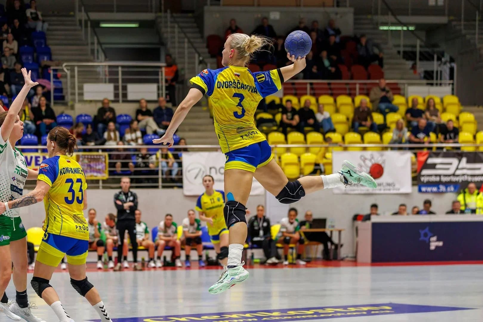 EURÓPSKY POHÁR: ŠAĽA PO PENALTÁCH VYPADLA, MICHALOVCE UŽ BEZ TRÉNERA LUKAČÍNA POKRAČUJÚ A PREDSTAVIA SA V OSEMFINÁLE