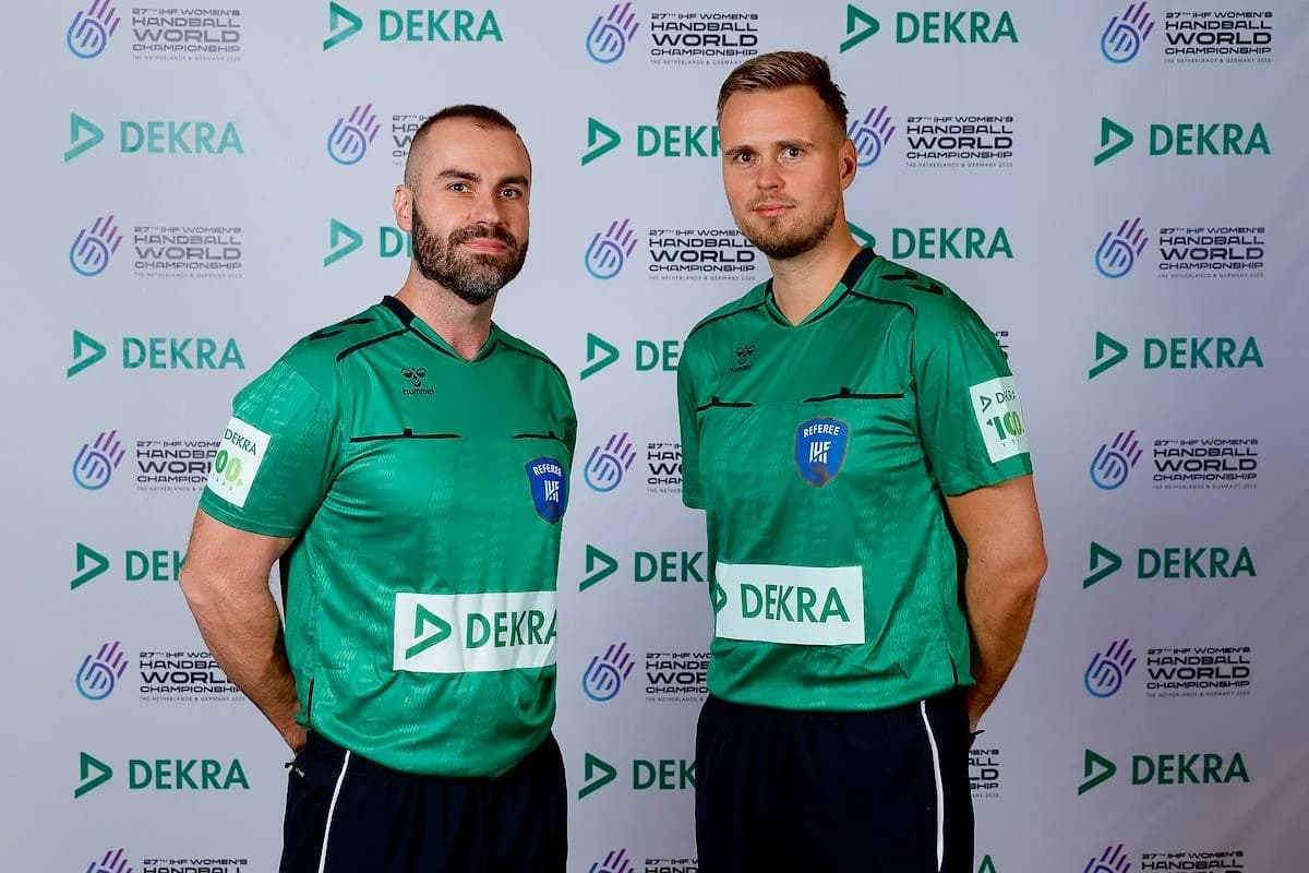 Budzák so Záhradníkom opäť na MS mužov! Slovenská rozhodcovská dvojica dostala druhú nomináciu v rade