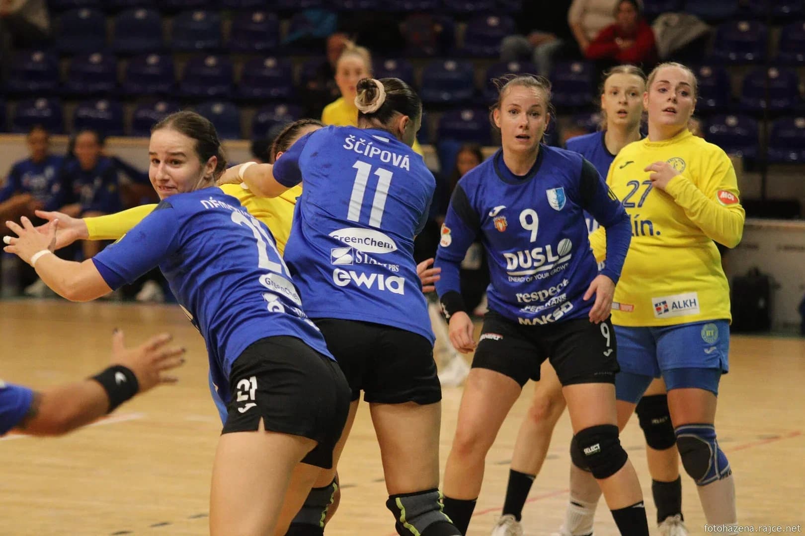 MOL liga: Tesná prehra Šali v Zlíne, Most novým lídrom