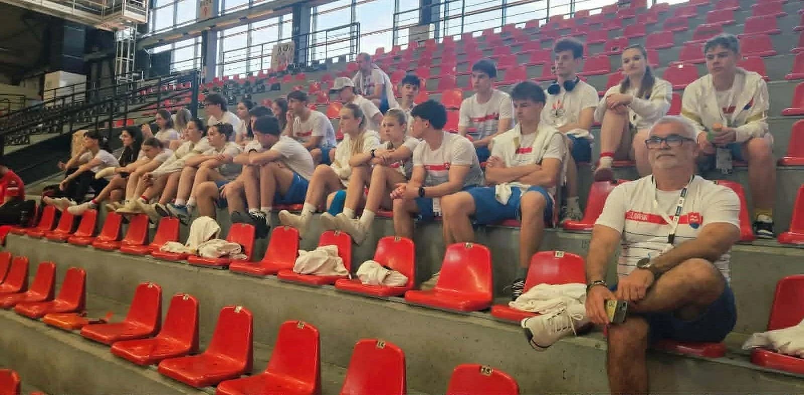HODNOTENIE KLUBOVÝCH MAJSTROVSTIEV SVETA V MACEDÓNSKU Z POHĽADU TRÉNEROV SPORNEHO A HLAVATÉHO